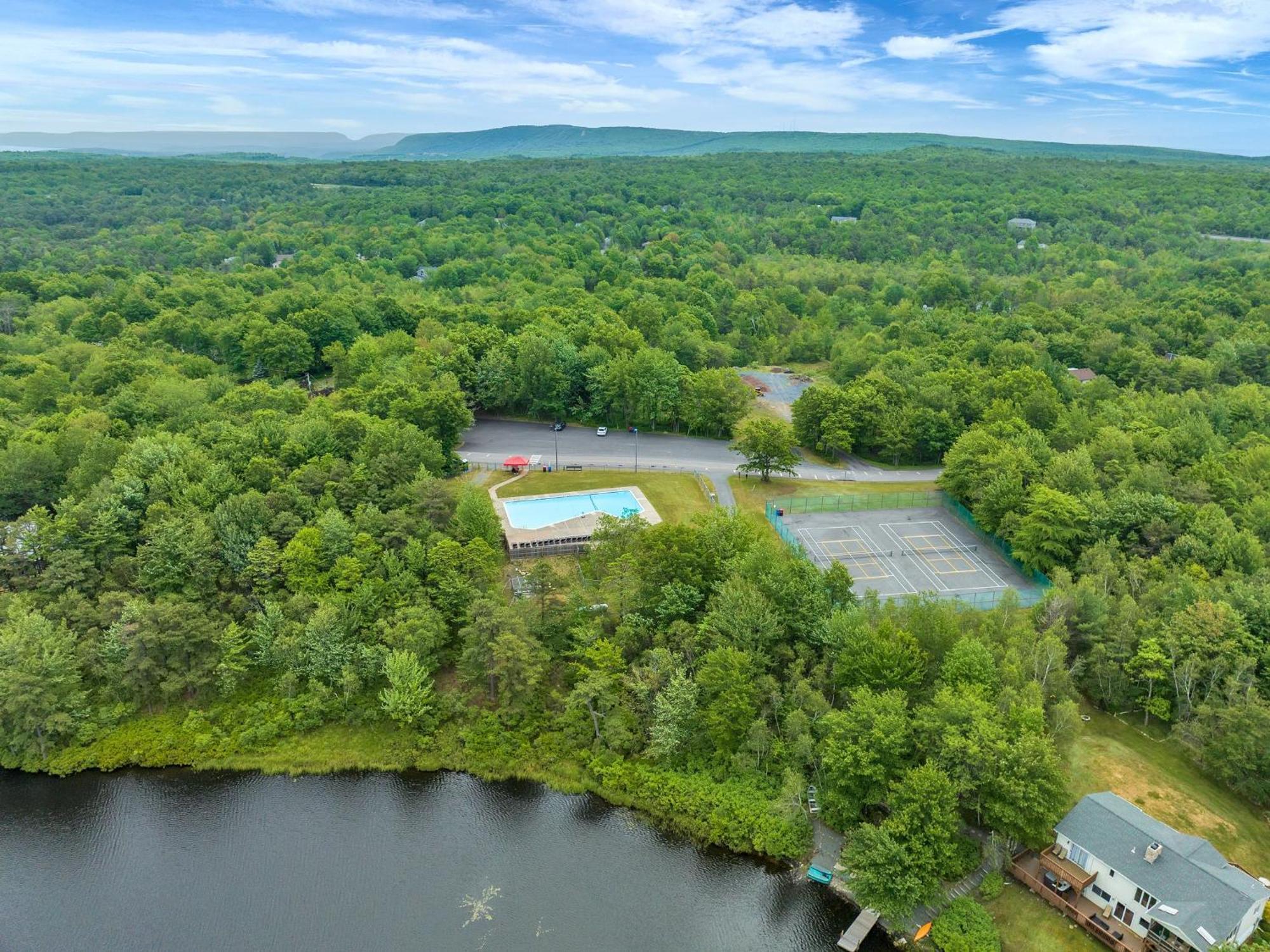 The Sage Chalet In Emerald Lakes, Poconos! Long Pond Kültér fotó
